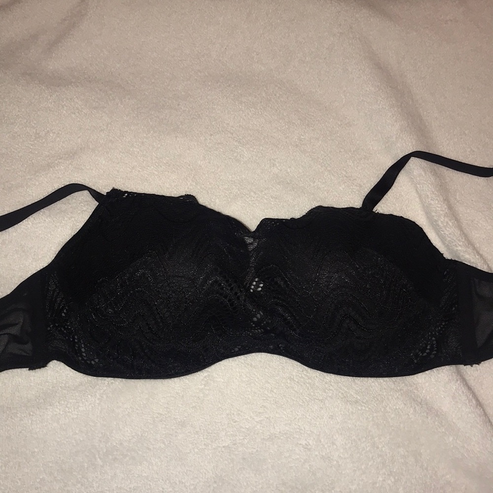 Black lace bra 36D